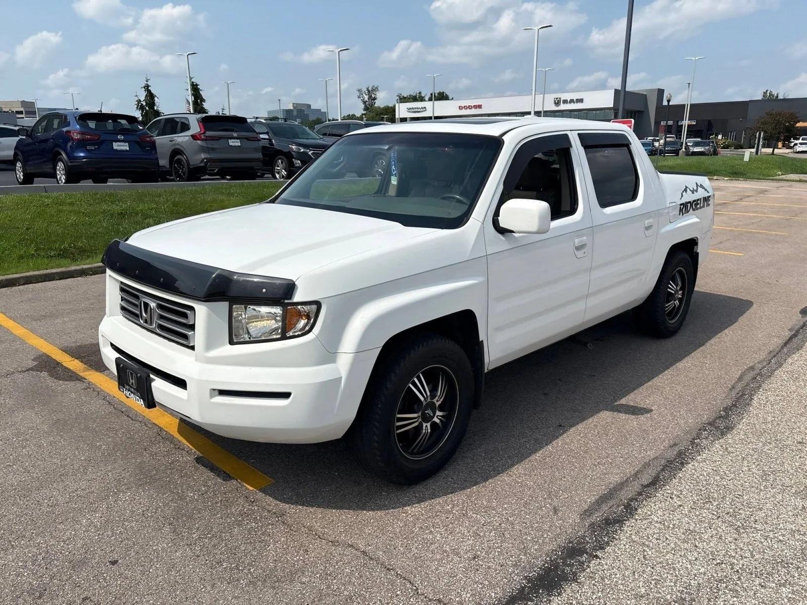 Used 2008 Taffeta White Honda RTL image 9