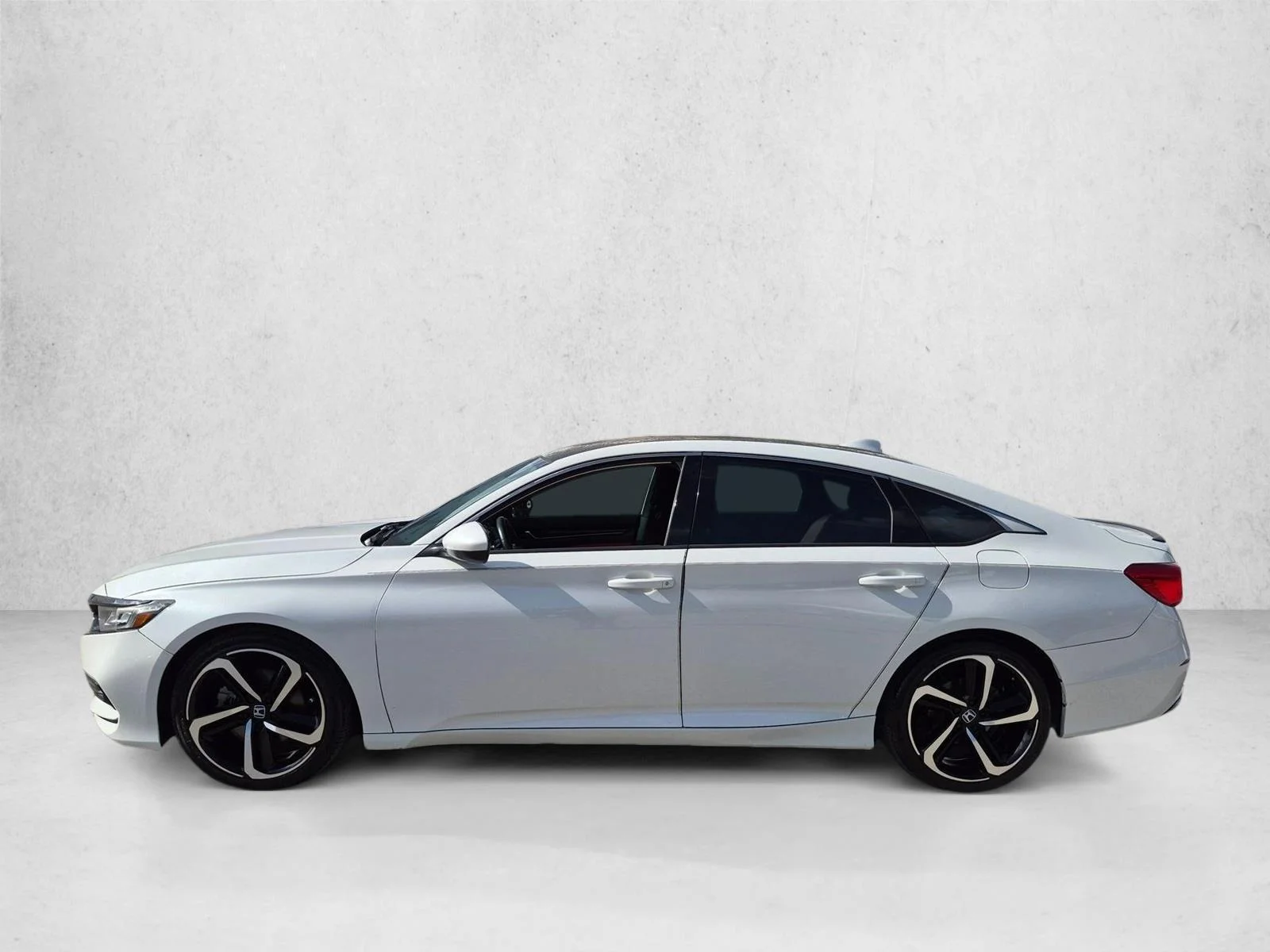 Used 2019 Platinum White Pearl Honda Sport 1.5T image 8