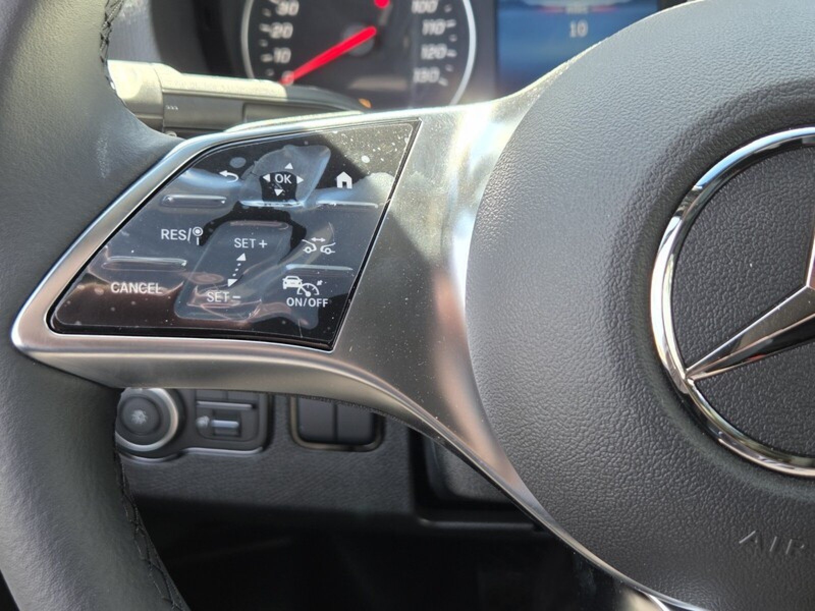 New 2026 High-tech silver metallic Mercedes-Benz 2500 image 27