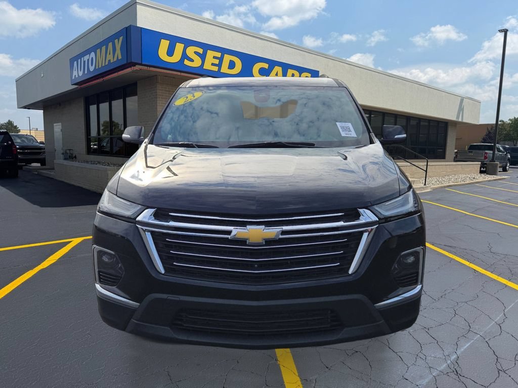 Used 2023 MOSAIC BLACK METALLIC Chevrolet LT Leather image 3
