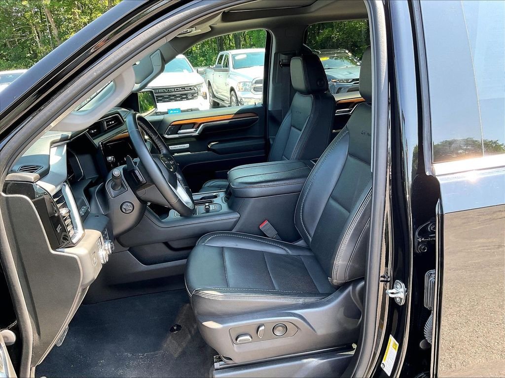 Used 2023 Black GMC Denali image 10
