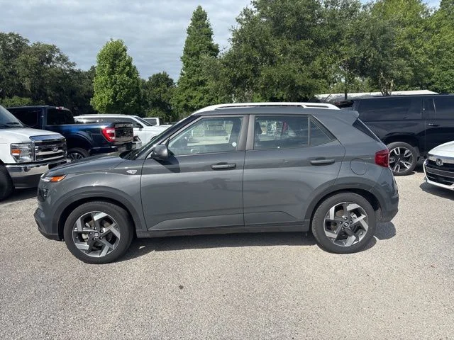 Used 2025 Gray Hyundai SEL image 8