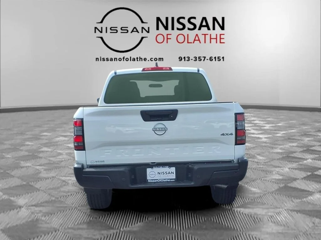 New 2026 Glacier White Nissan Crew Cab S image 24