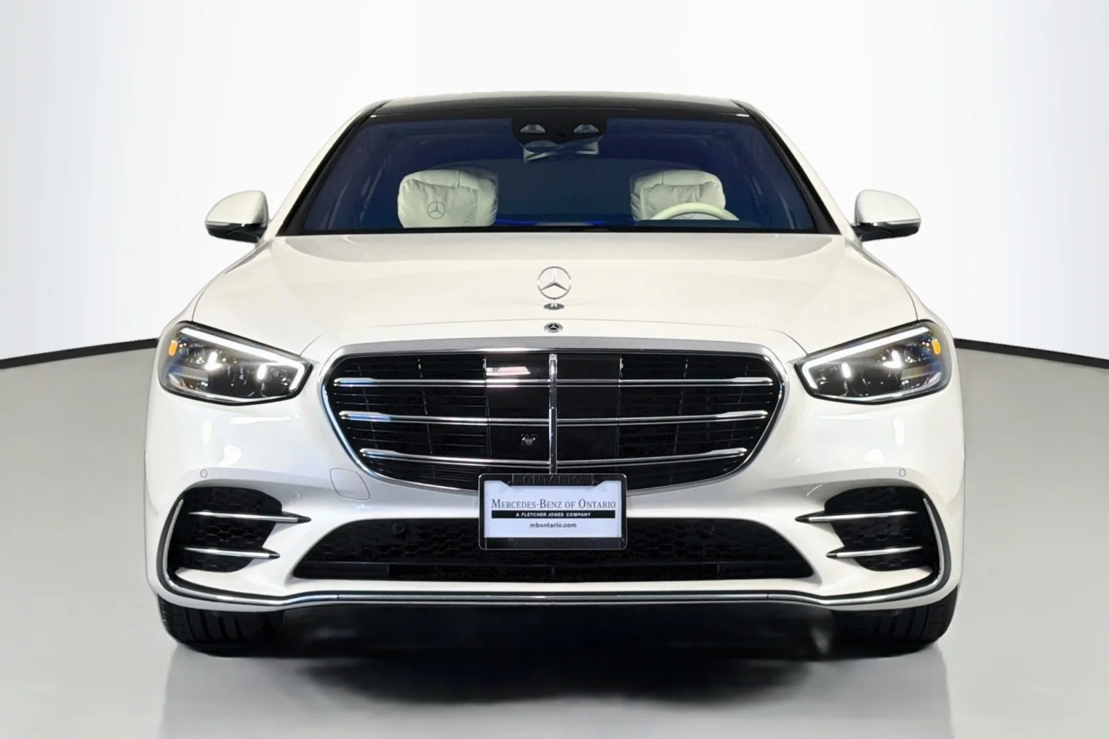 Certified Used 2023 MANUFAKTUR Diamond White Mercedes-Benz S 580 image 3