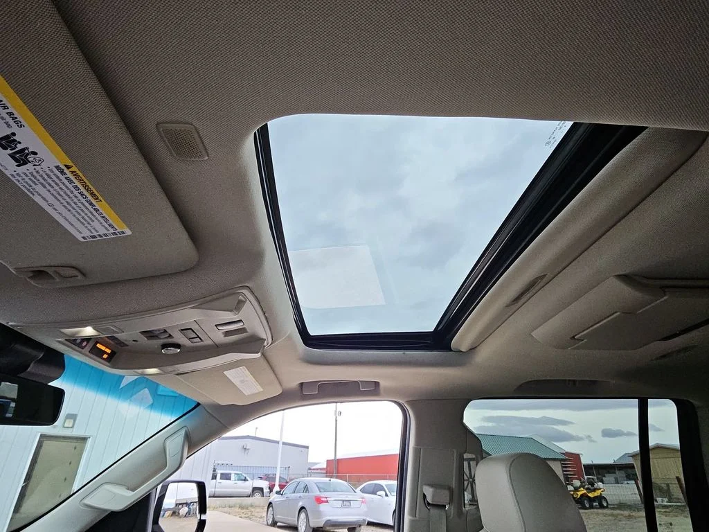 Used 2017 Silver Coast Metallic Cadillac Luxury image 51