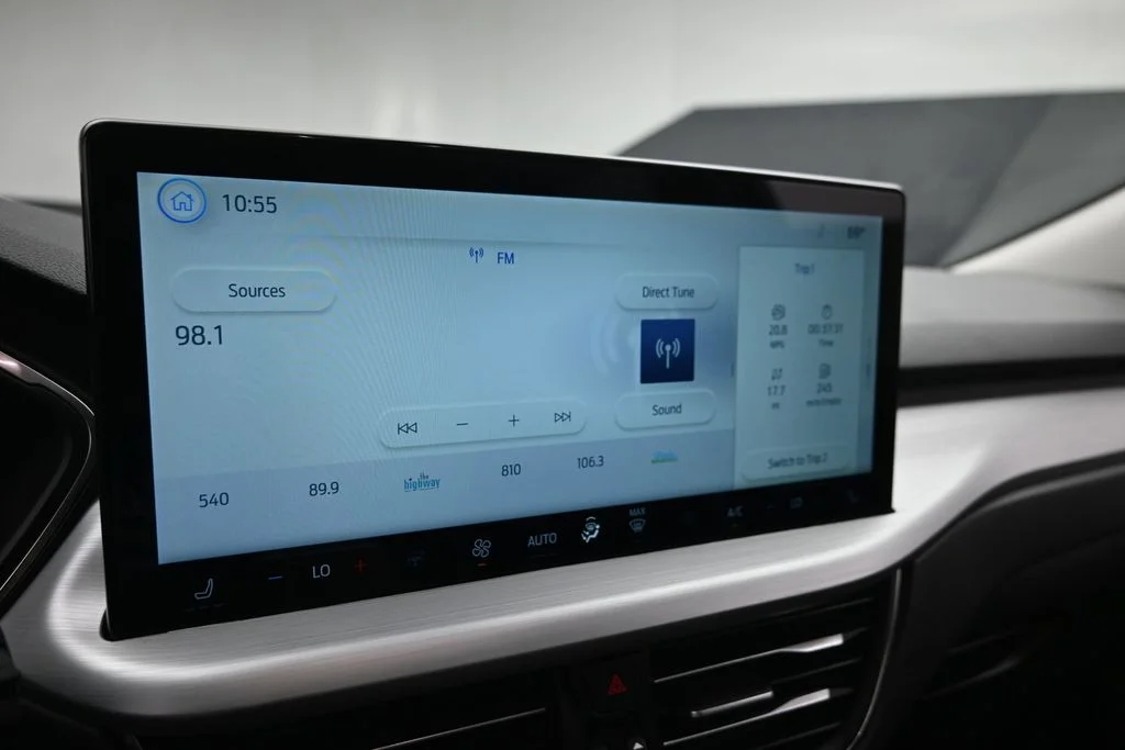 Used 2025 Black Ford Platinum image 21