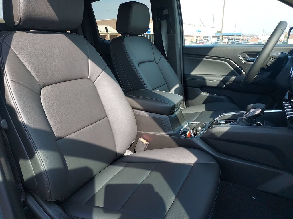 New 2026 Sterling Metallic GMC Elevation image 30