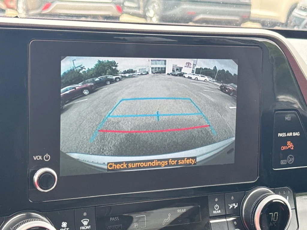 Used 2025 Silver Toyota XLE image 25