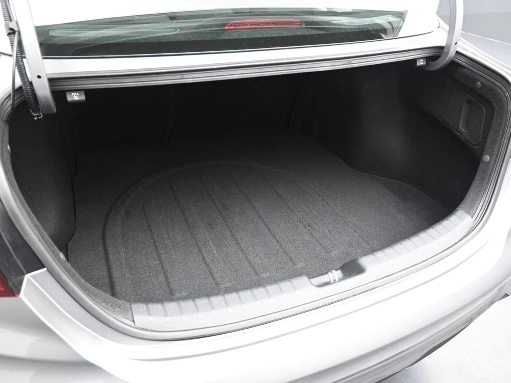 Used 2022 Gray Kia LXS image 19