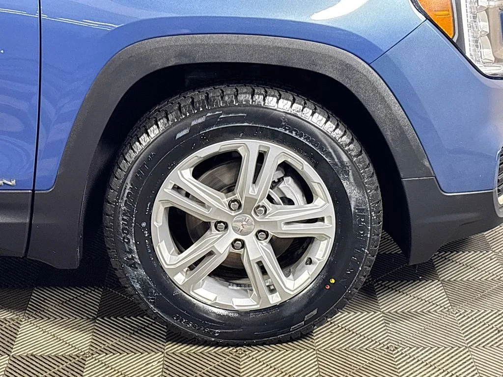 Used 2024 Blue GMC SLE image 22