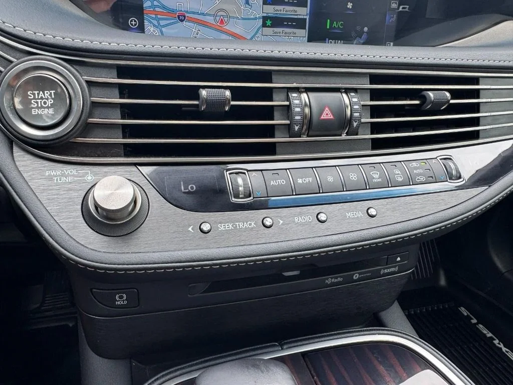 Used 2018 Ultra White Lexus 500 Base image 21