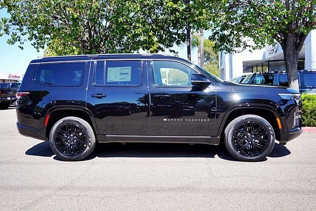 New 2026 High Gloss Black Jeep Limited Reserve image 6