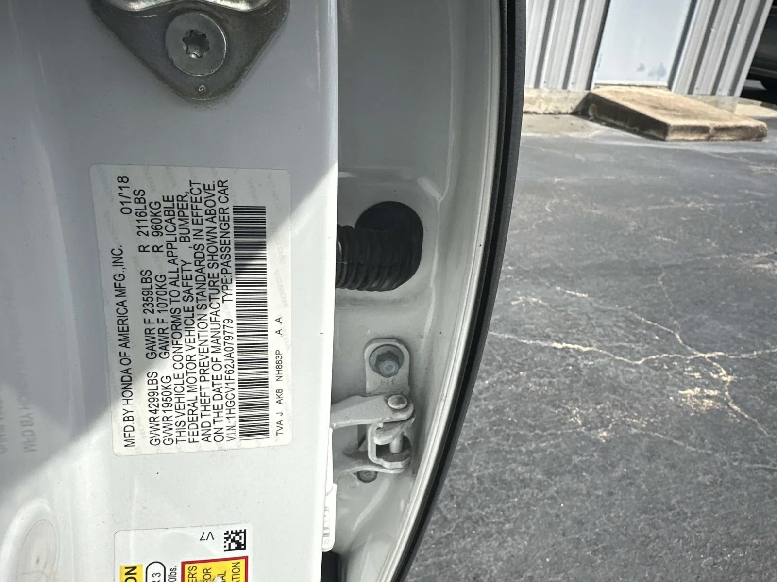 Used 2018 White Honda EX-L Navi 1.5T image 17
