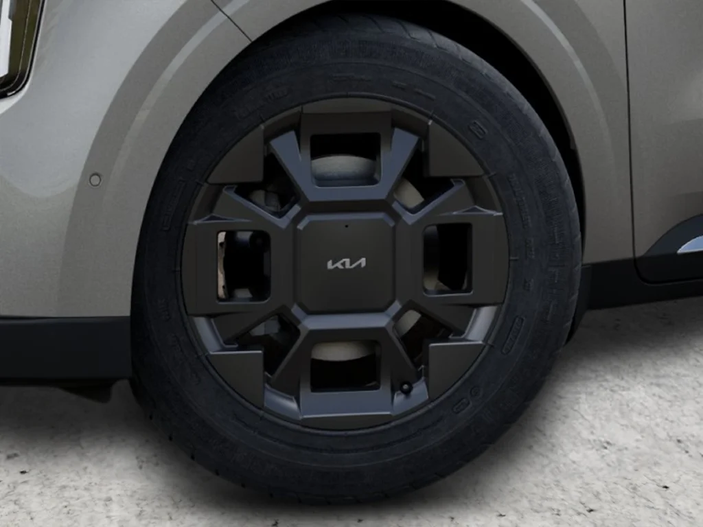New 2027 Silver Kia SX image 10