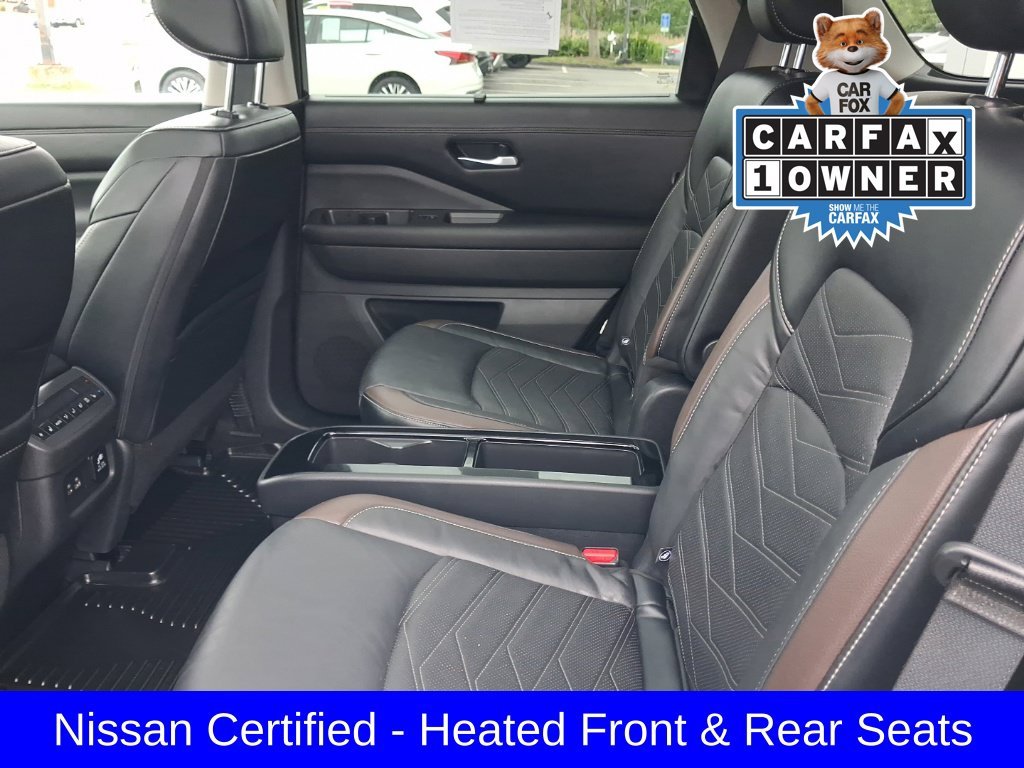 Used 2023 White Nissan Platinum image 14