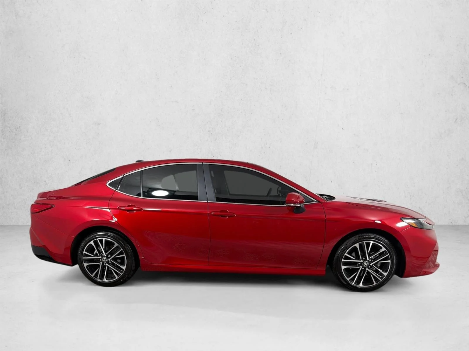Used 2025 Gray Toyota LE image 3