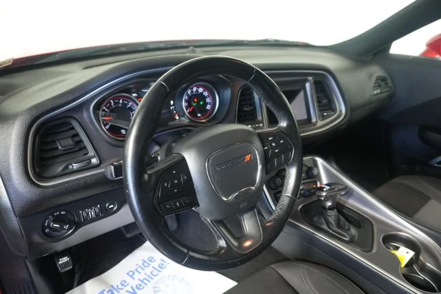 Used 2021 Torred Clearcoat Dodge SXT image 17