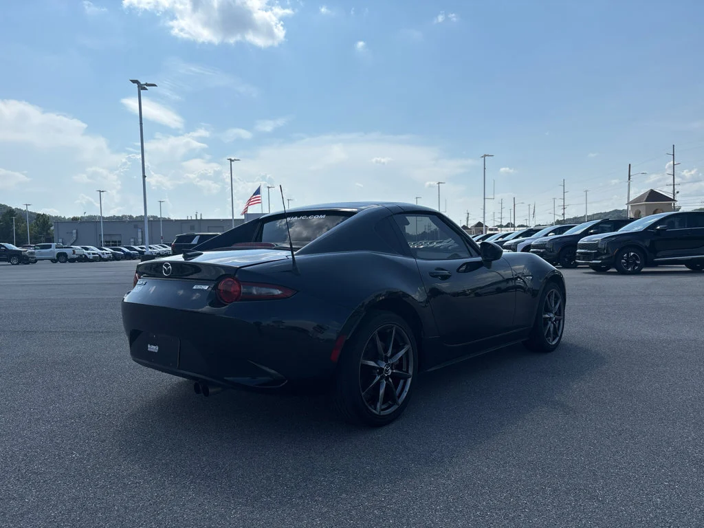 Used 2018 Black Mazda Grand Touring image 5