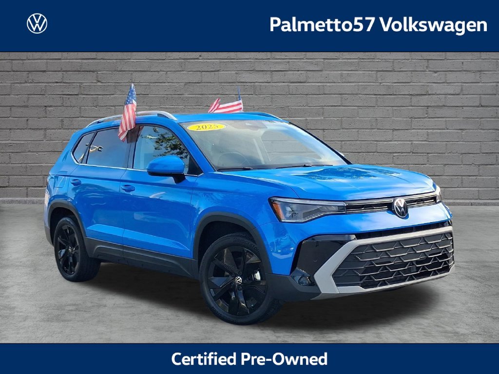 Certified Used 2025 Blue Volkswagen 1.5T SE image 1