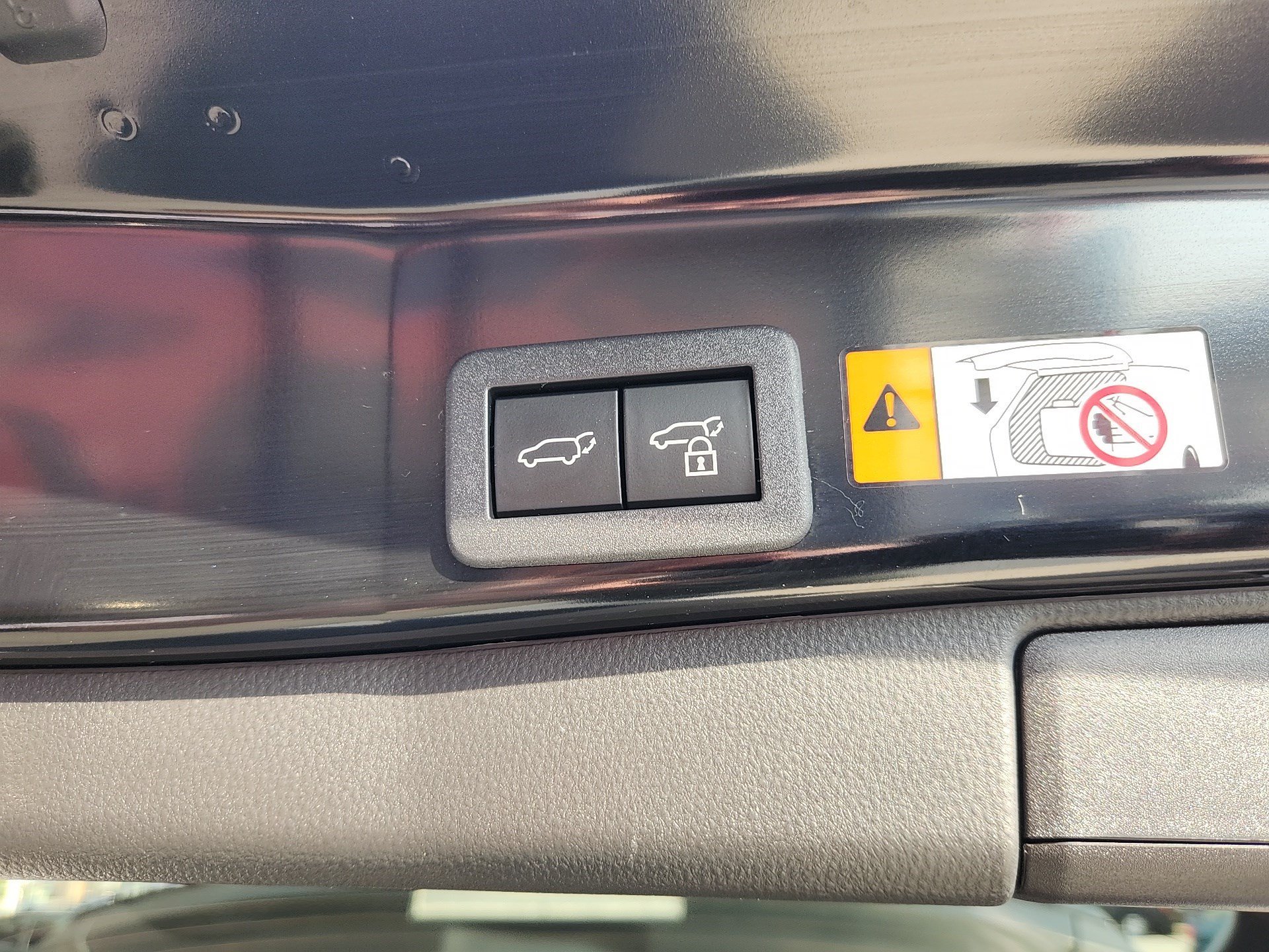 Used 2026 Midnight Black Metallic Toyota XLE Premium image 28