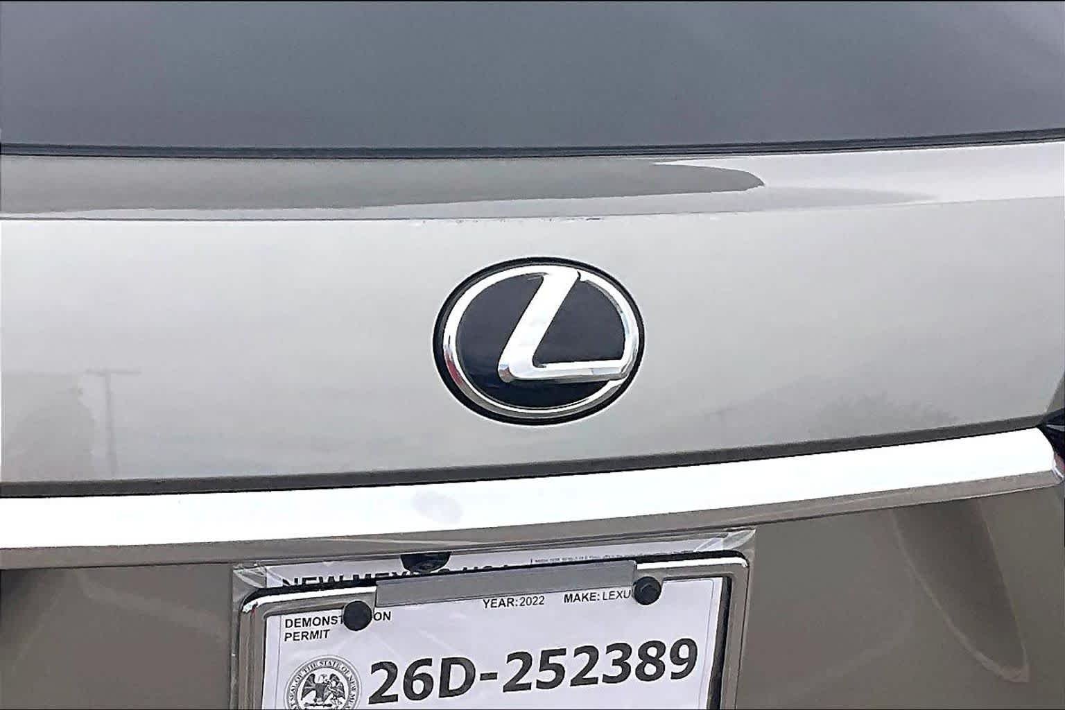 Used 2022 Atomic Silver Lexus  image 29