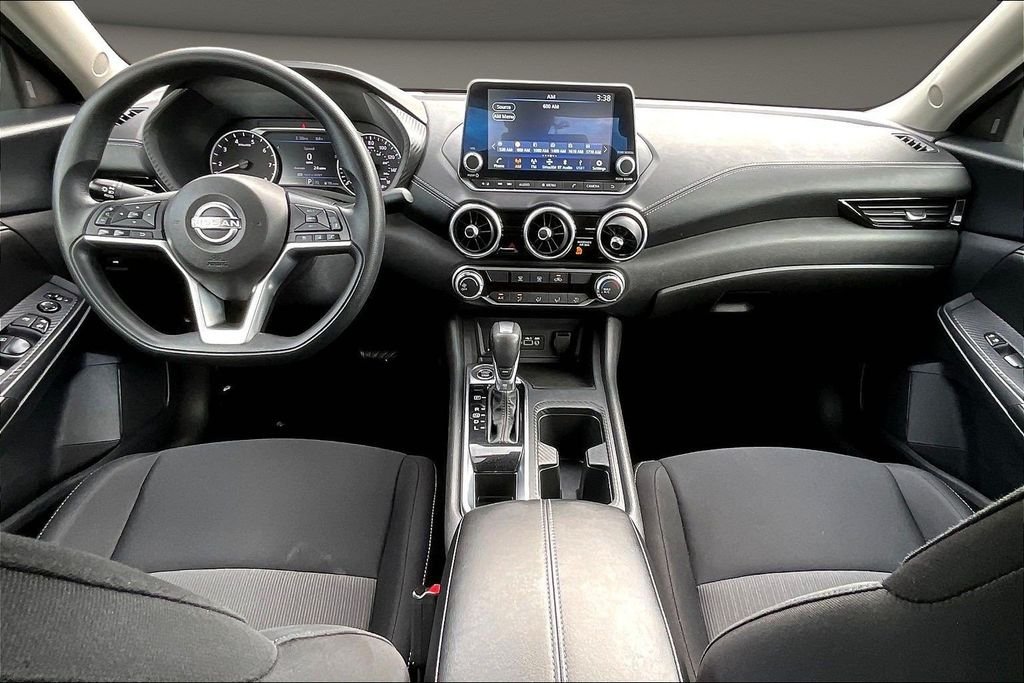 Used 2024 Gray Nissan SV image 10