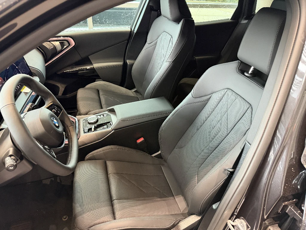 New 2026 Dark Graphite Metallic BMW 30 xDrive image 12