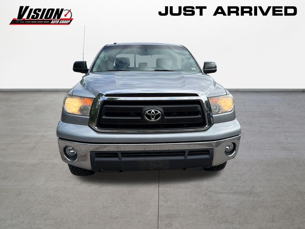 Used 2010 Silver Toyota Grade image 2