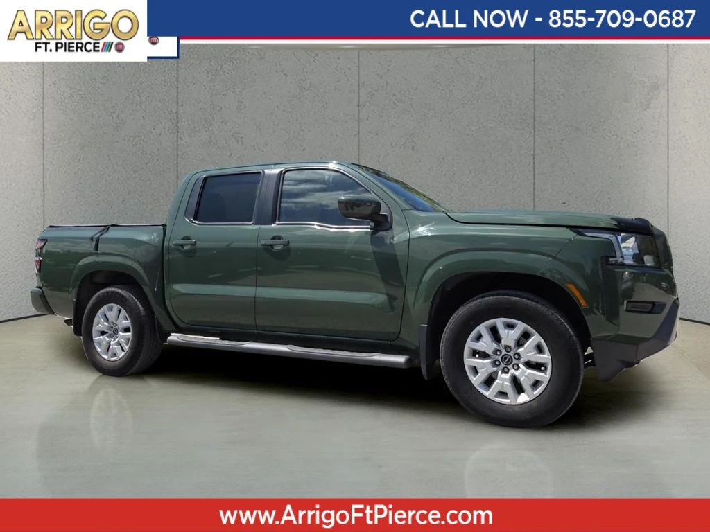 2022 Nissan Frontier SV Crew Cab 4X2 SWB's photo