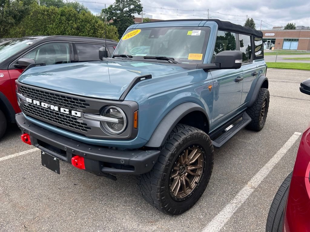 Used 2022 Blue Ford Badlands image 2