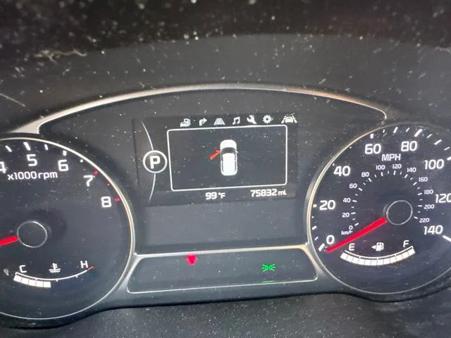 Used 2016 Titanium Gray Kia Exclaim image 3