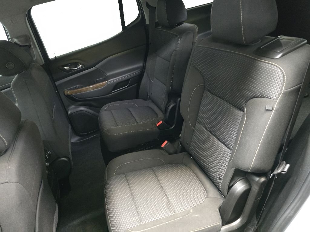 Used 2023 White GMC SLE image 30