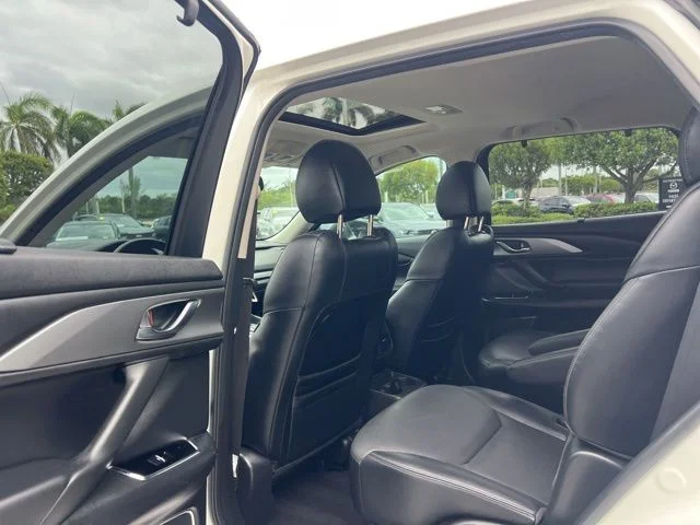 Used 2020 White Mazda Touring image 31