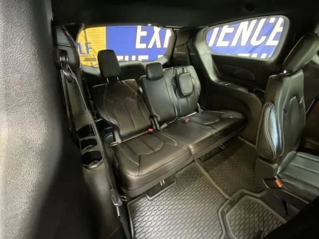 2026 Chrysler Pacifica Select - Photo 29