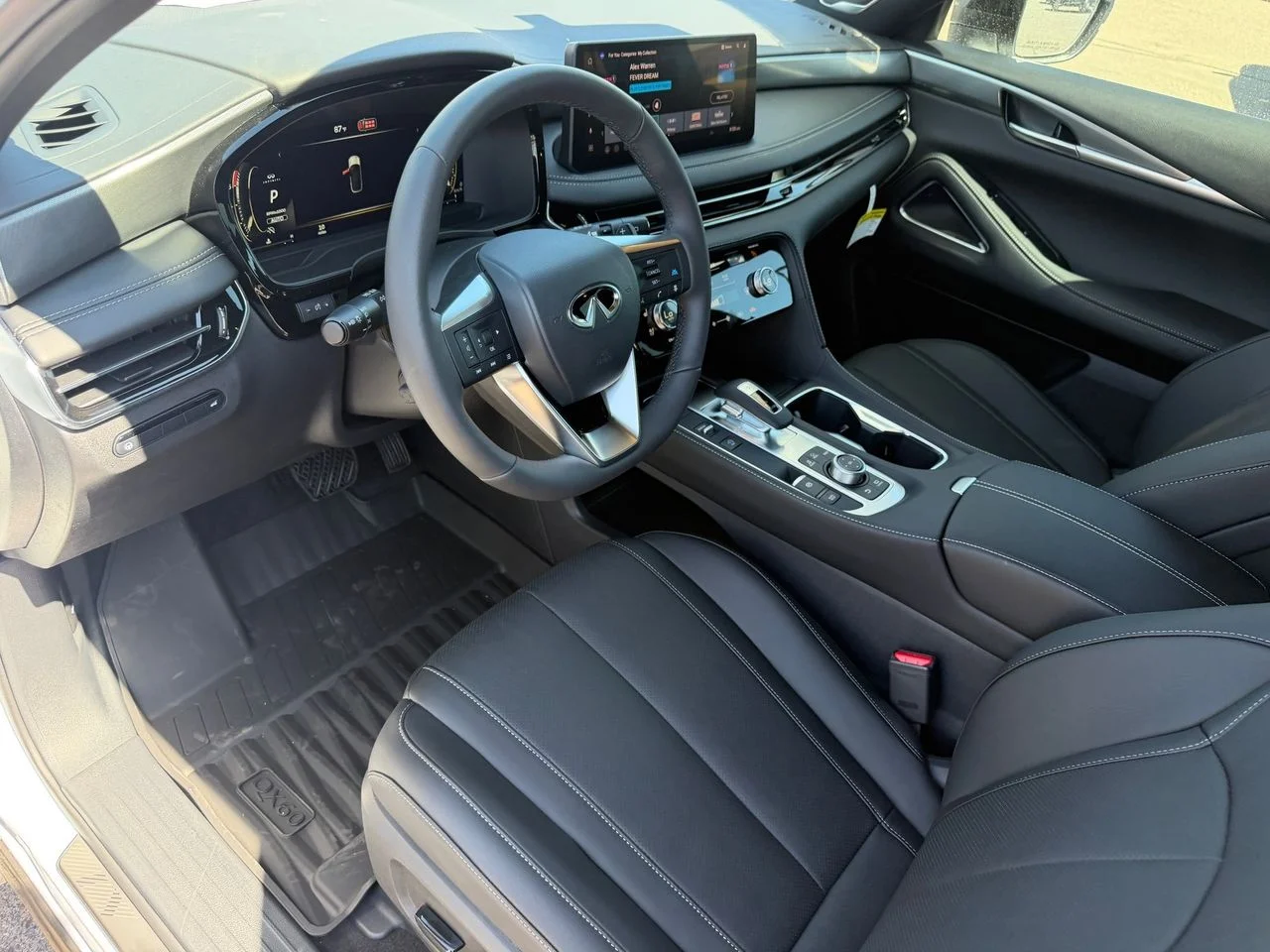 New 2027 RADIANT WHITE INFINITI Sport AWD image 13