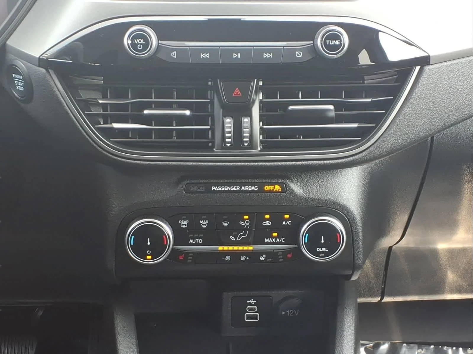 Used 2024 Vapor Blue Ford Active image 25