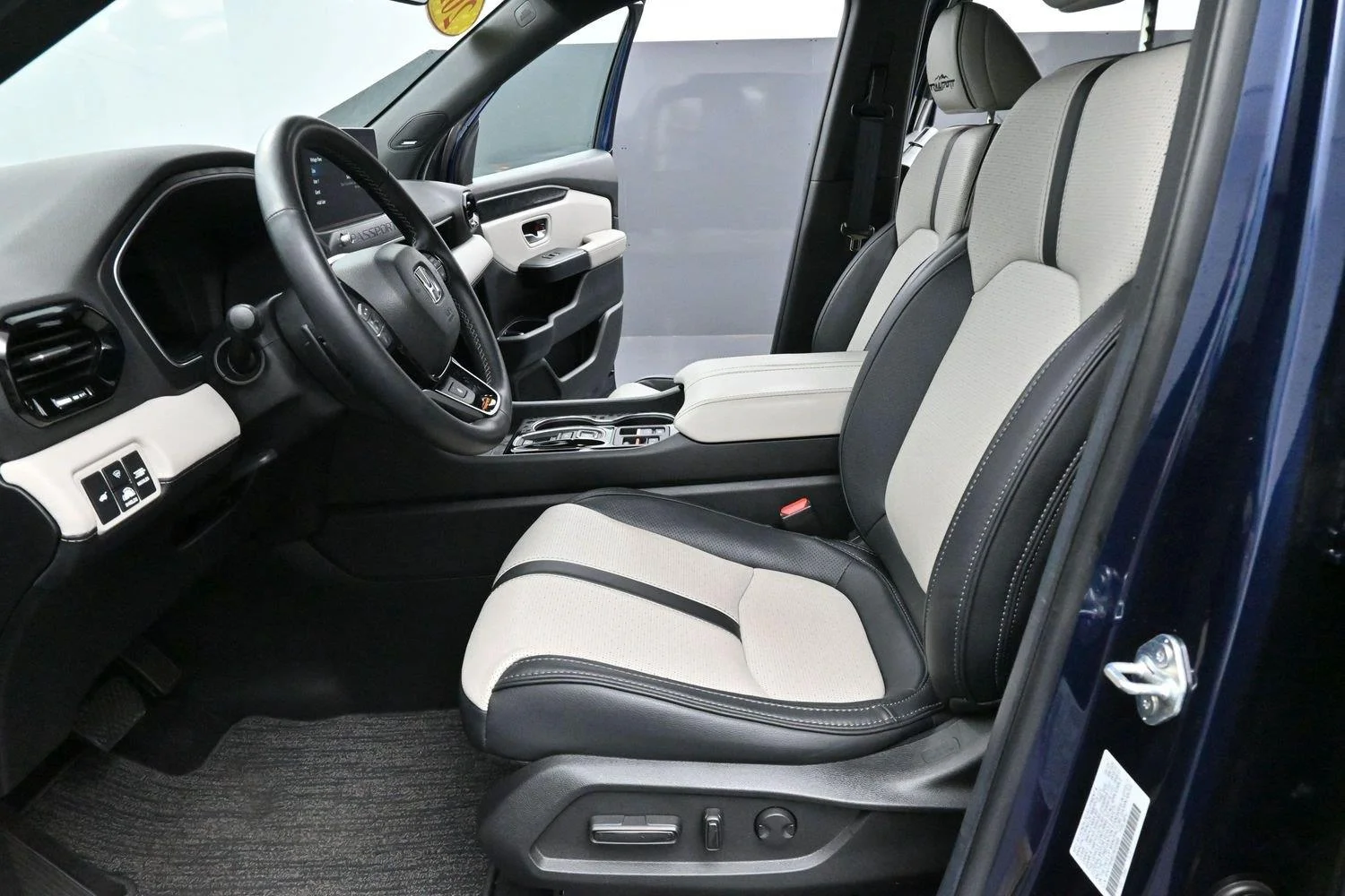 Used 2026 Obsidian Blue Pearl Honda TrailSport Elite image 14