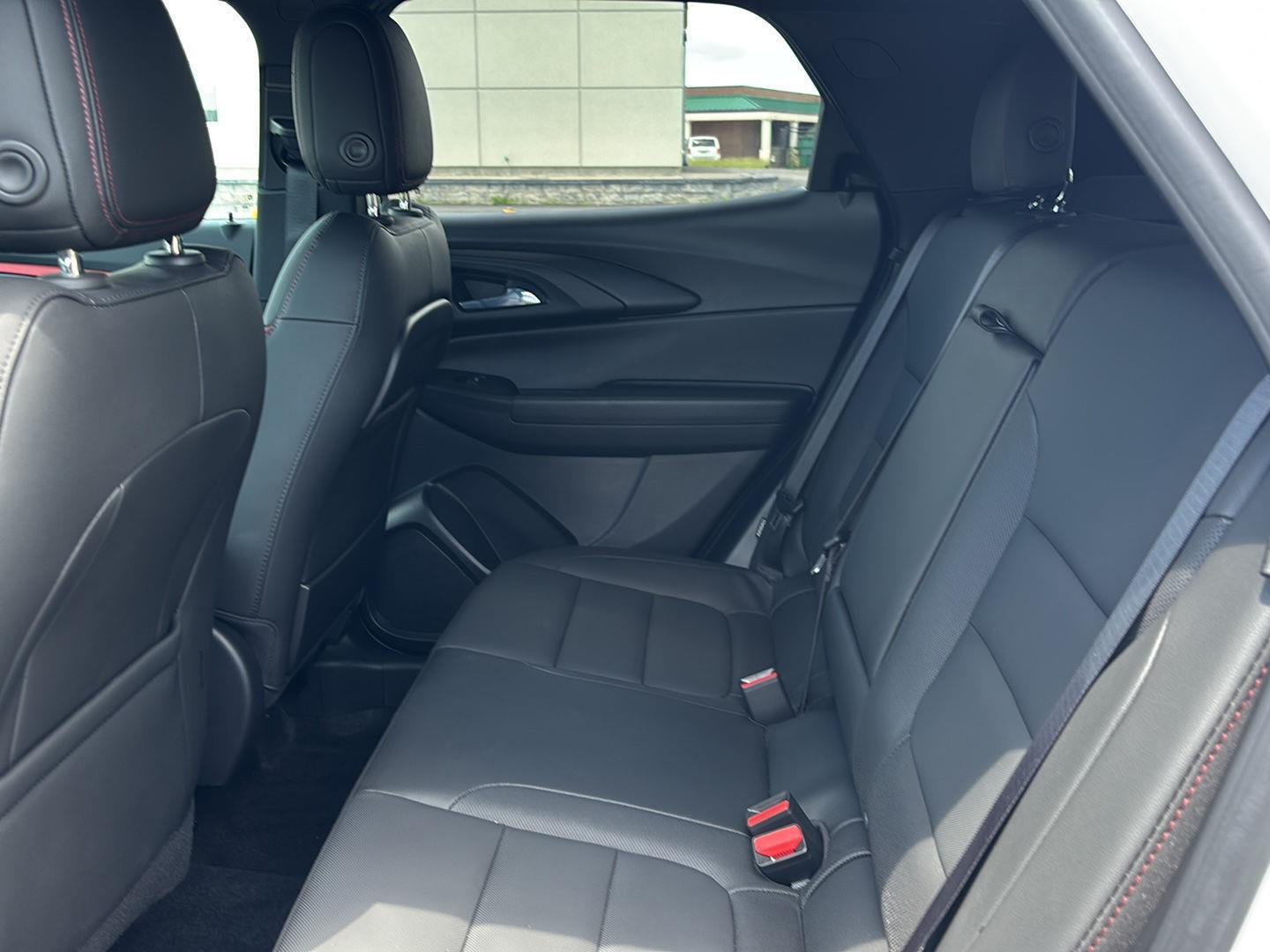 Used 2024 Summit White Chevrolet RS image 32