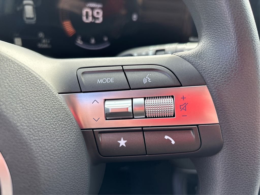 2026 Hyundai Kona SE - Photo 31