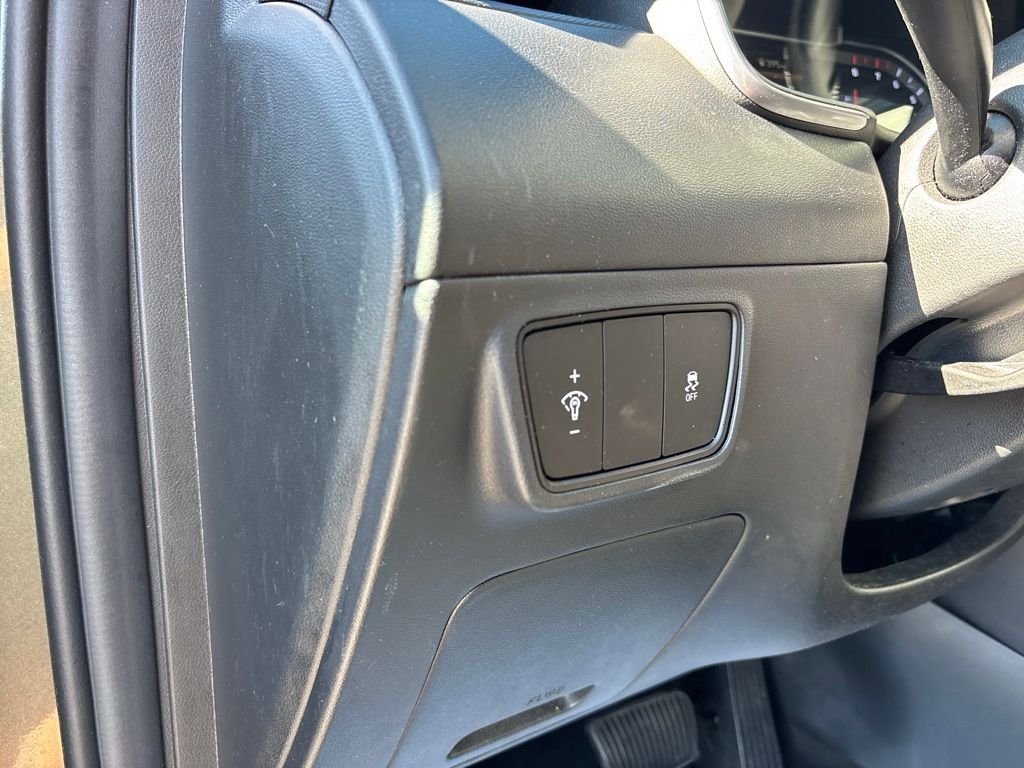 Used 2022 Gray Hyundai SEL image 18