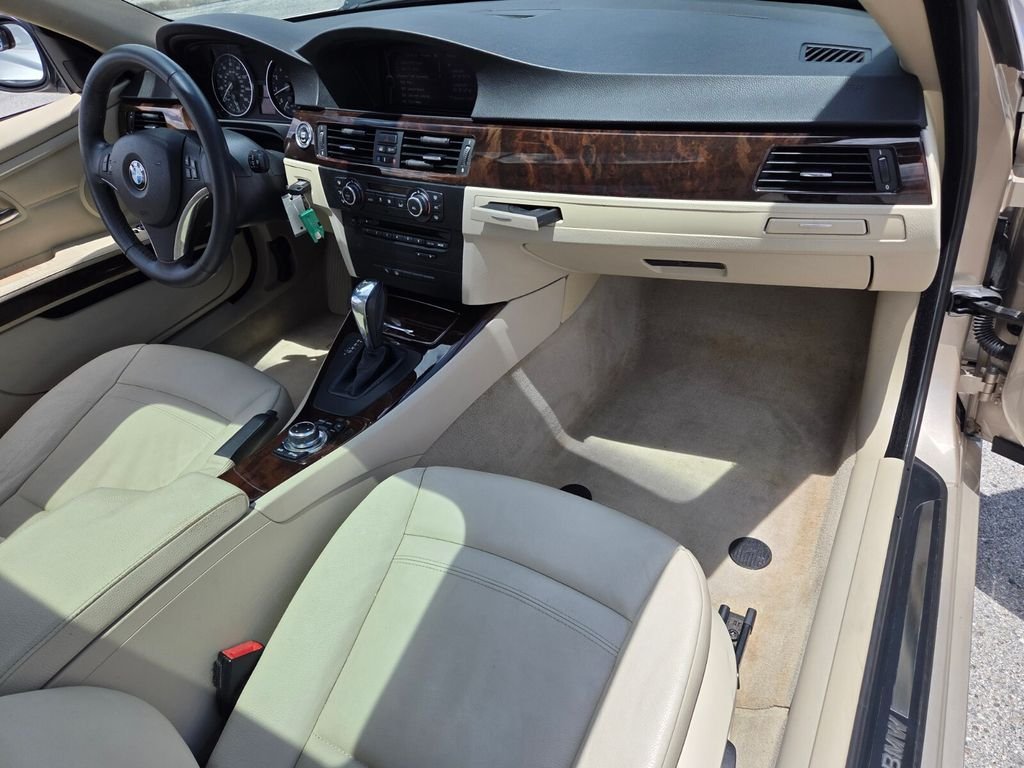 Used 2013 Silver BMW 328i image 16