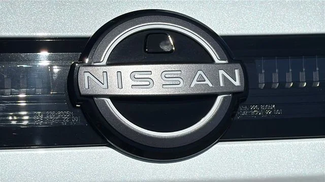 New 2026 Everest White Pearl TriCoat Nissan SL image 28