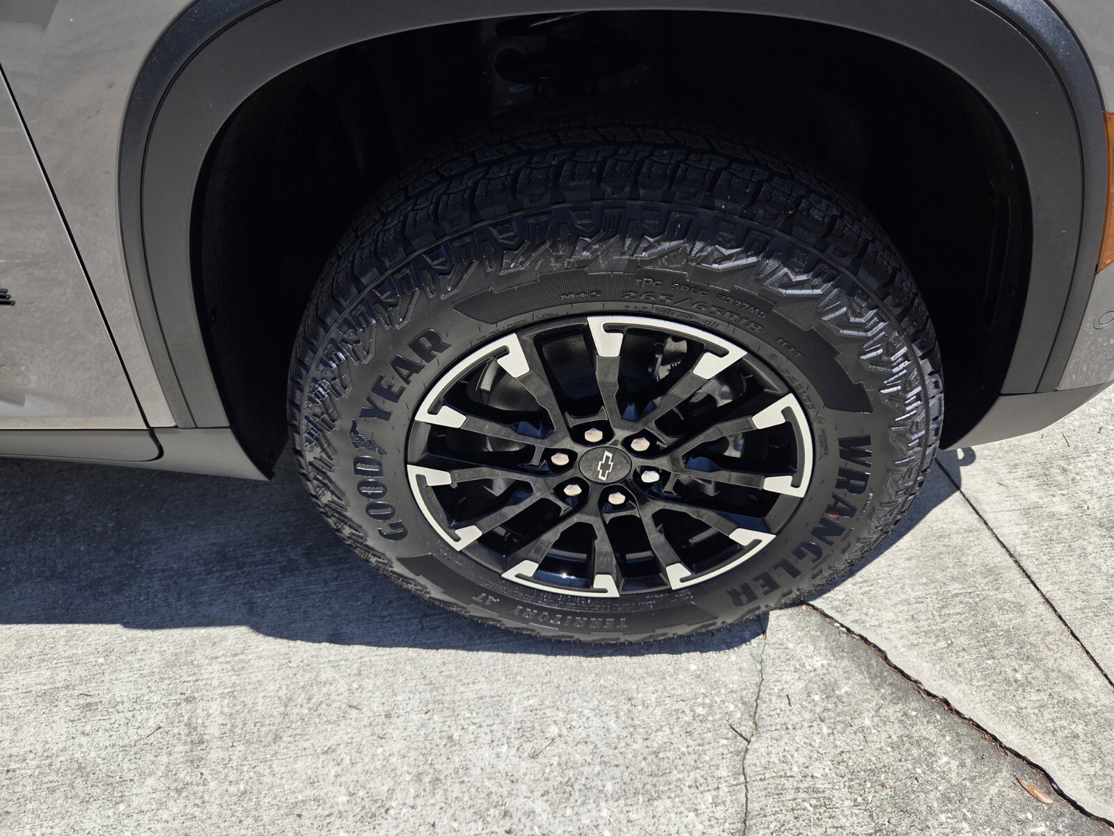 New 2026 Sandstone Gray Chevrolet Z71 image 10