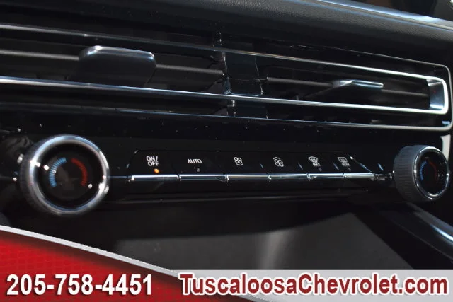 New 2027 Mosaic Black Metallic Chevrolet LT image 32