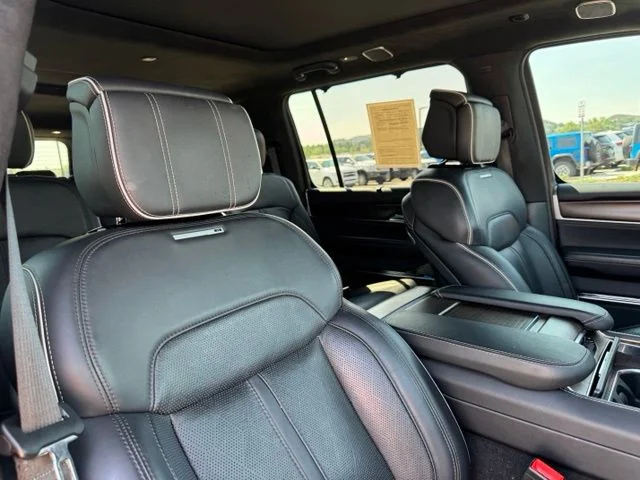 Used 2023 Black Jeep Series II image 27