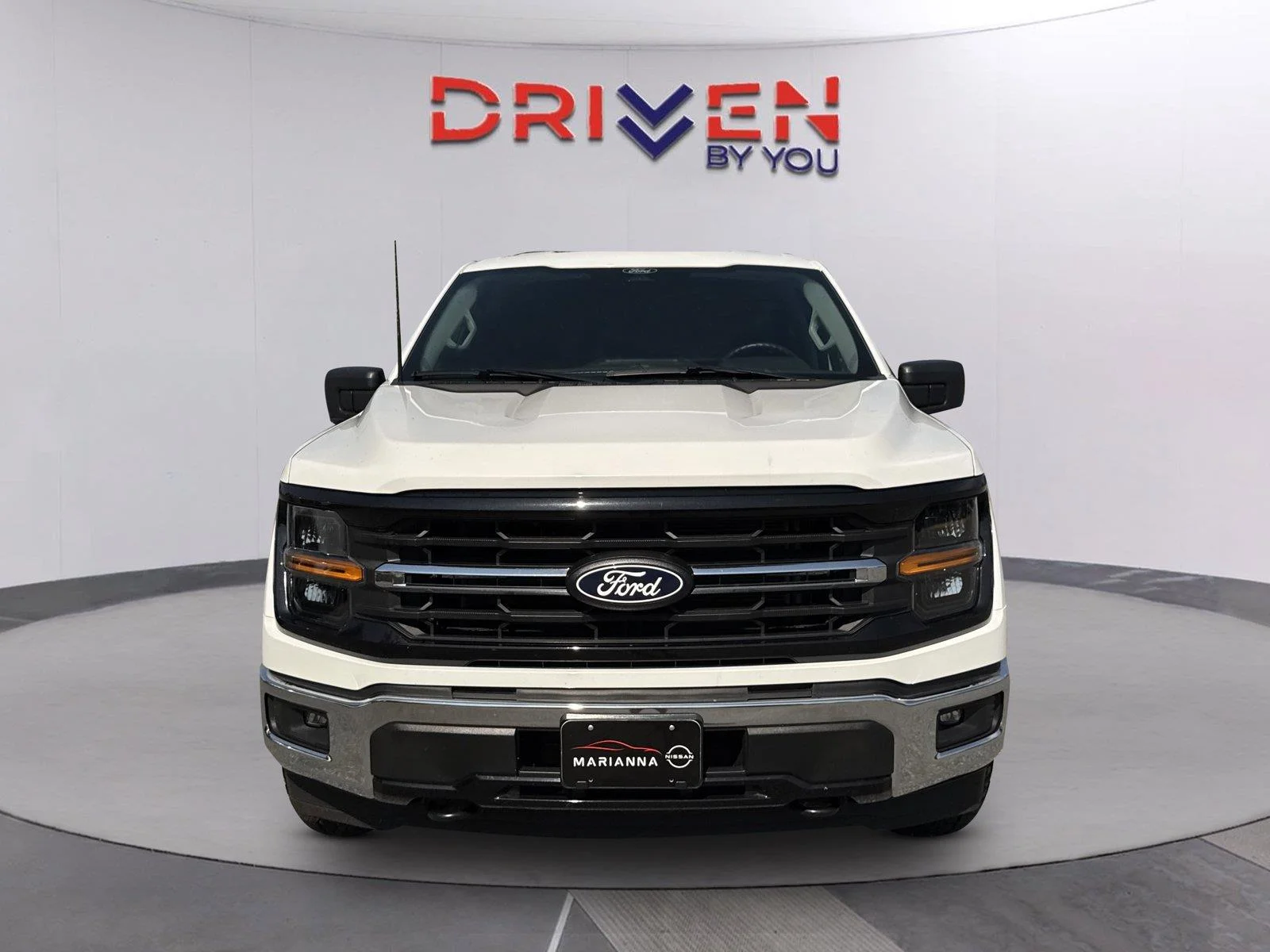 Used 2025 Oxford White Ford XLT image 9