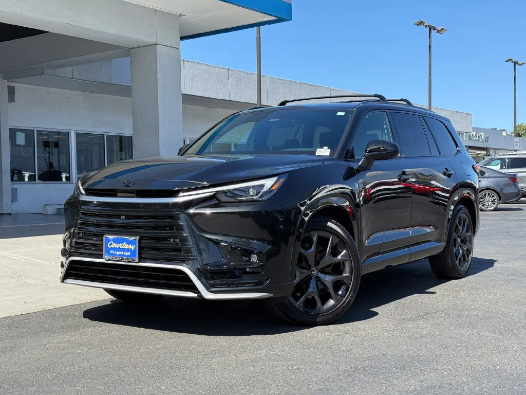 Used 2026  Lexus TX 500h F SPORT Performance Premium image 2