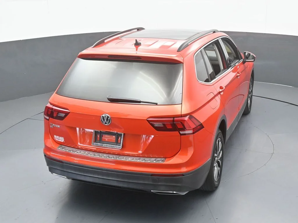 Used 2019 Orange Metallic Volkswagen 2.0T SE image 47