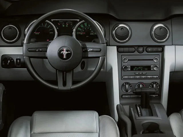Used 2009 Vapor Ford Shelby GT500 image 4