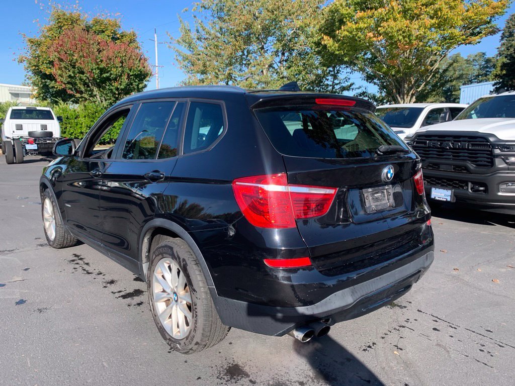Used 2017 Black BMW xDrive28i image 2